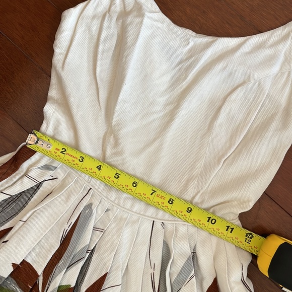 SOLD 1950’s vintage Hawaiian dress white spaghetti strap border print XS - Picture 6 of 8